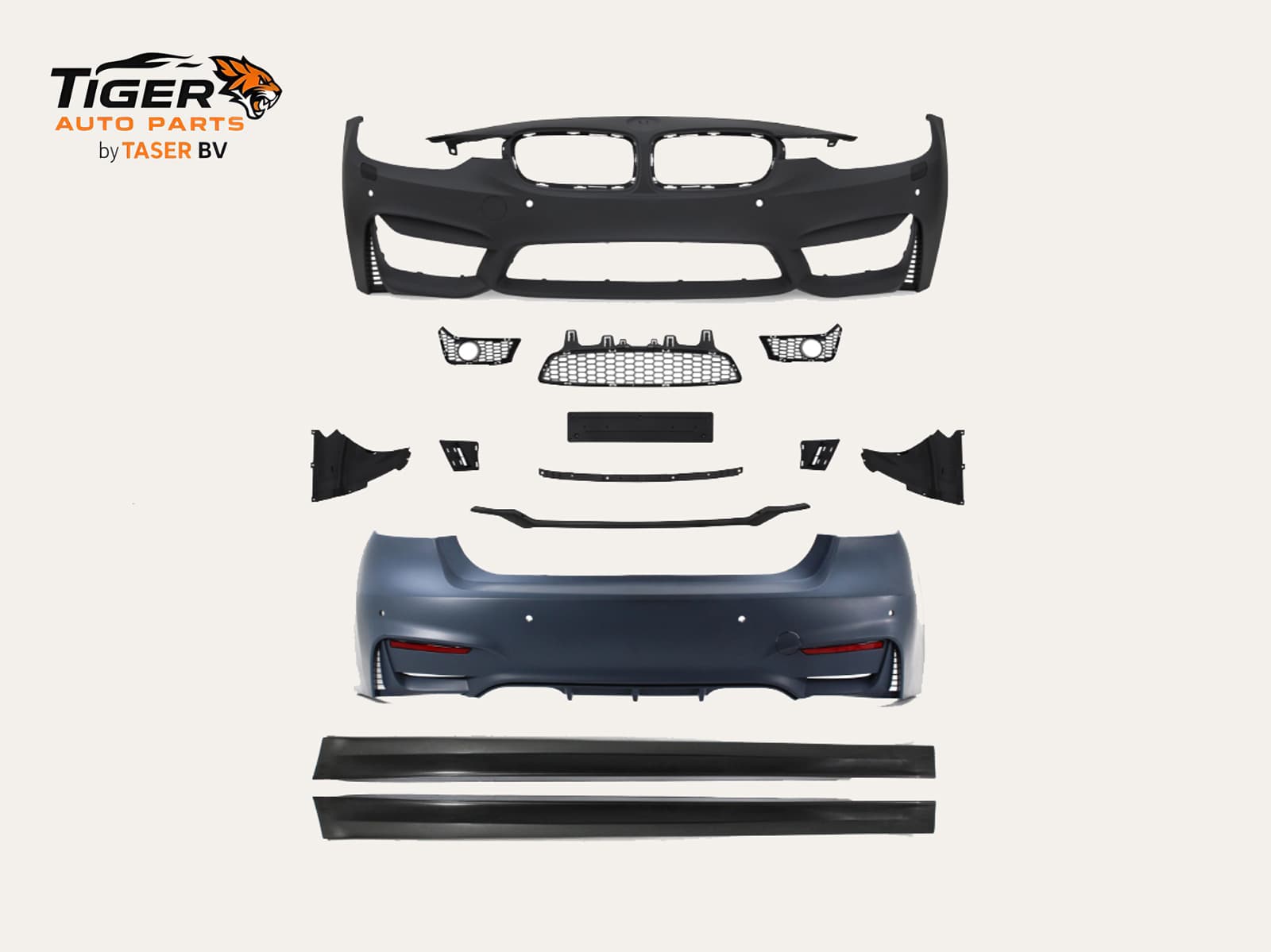 BMW 3-SERIE F30 12-18 BODY KIT ///M3 CHINA-TYPE BODYKIT: ACHTERBUMPER MET KOPLAMPSPROEIERS, MISTLAMPGATEN, PDC ACHTER, DUBBELE UITLAAT, INCLUSIEF SIDESKIRTS