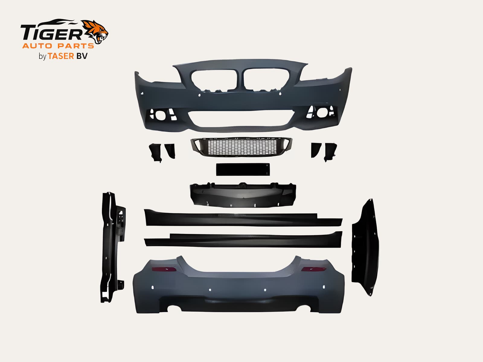 BMW F10 LCI 2013-2017 bodykit compleet M-Tech met PDC 2-uitlaat links rechts