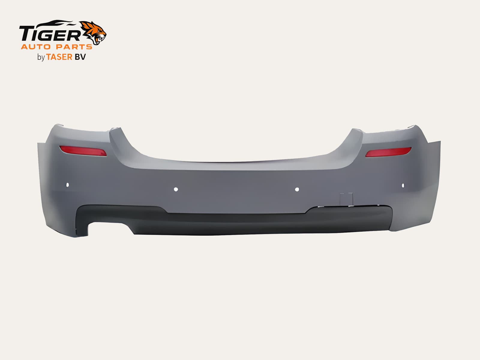 BMW F10 2010-2017 achterbumper compleet met PDC dubbele uitlaat links M-Tech