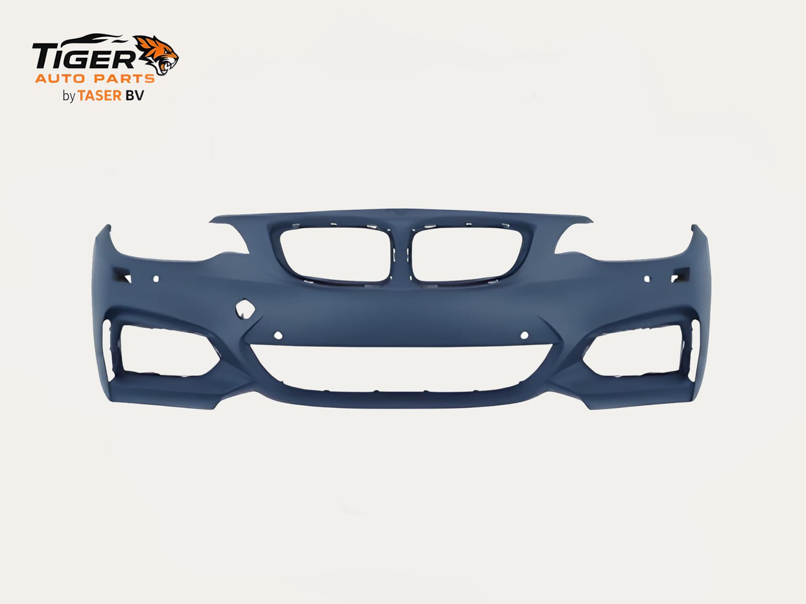 BMW F22 VOORBUMPER M-TECH MET PDC EN KOPLAMPSPROEIERS