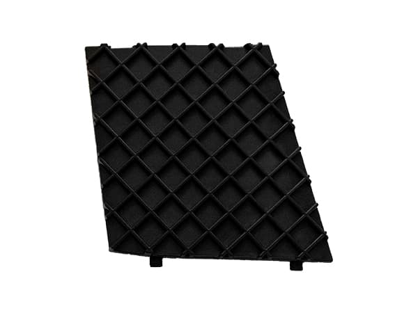 BMW E60 2004-20100 M-TECH VOORBUMPER ROOSTER AFDEKKAP MIDDEN RECHTS